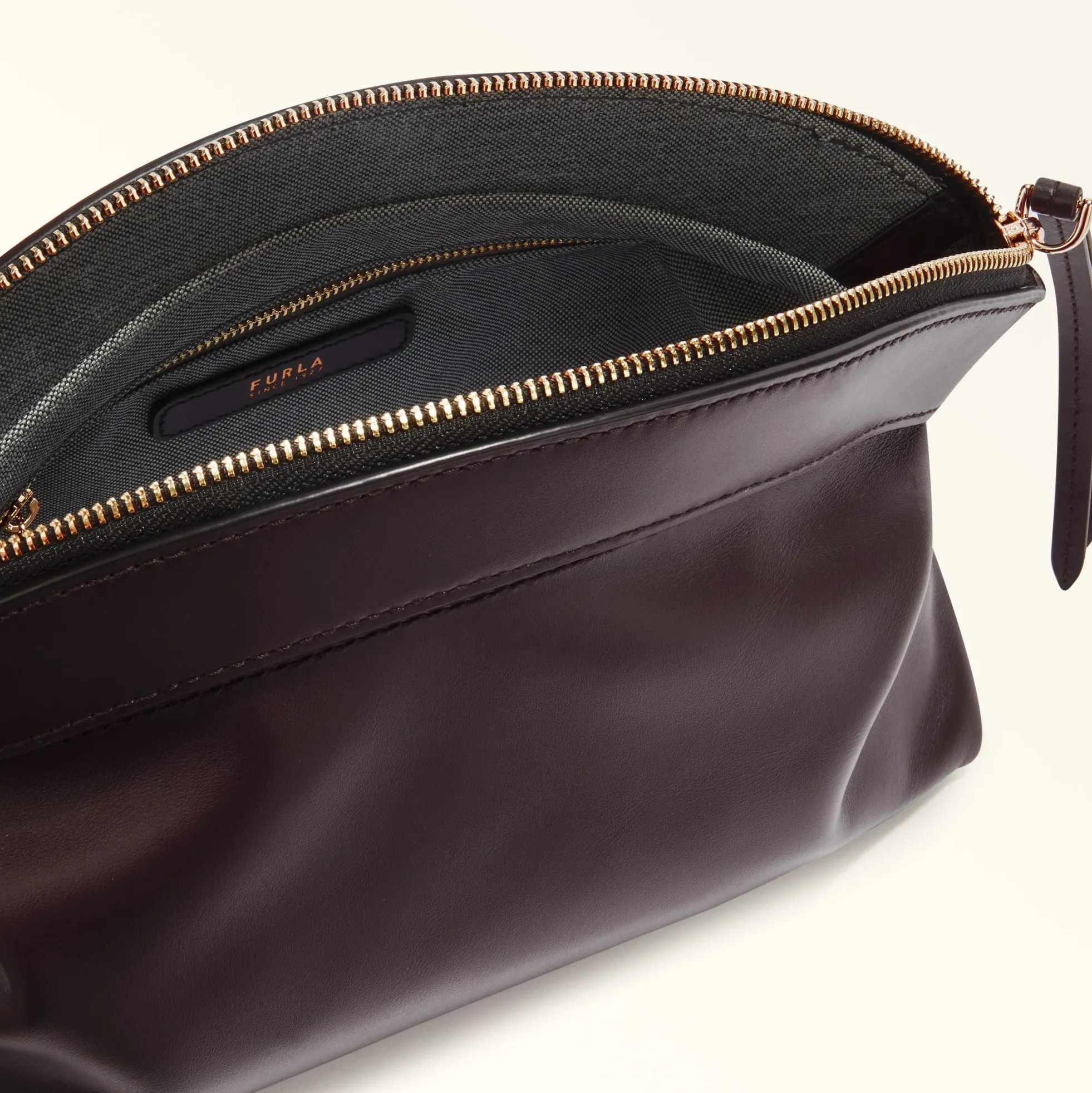 Furla Mini Bags And Pouches|Mini Bags And Pouches<Erica Pouch dark coffee
