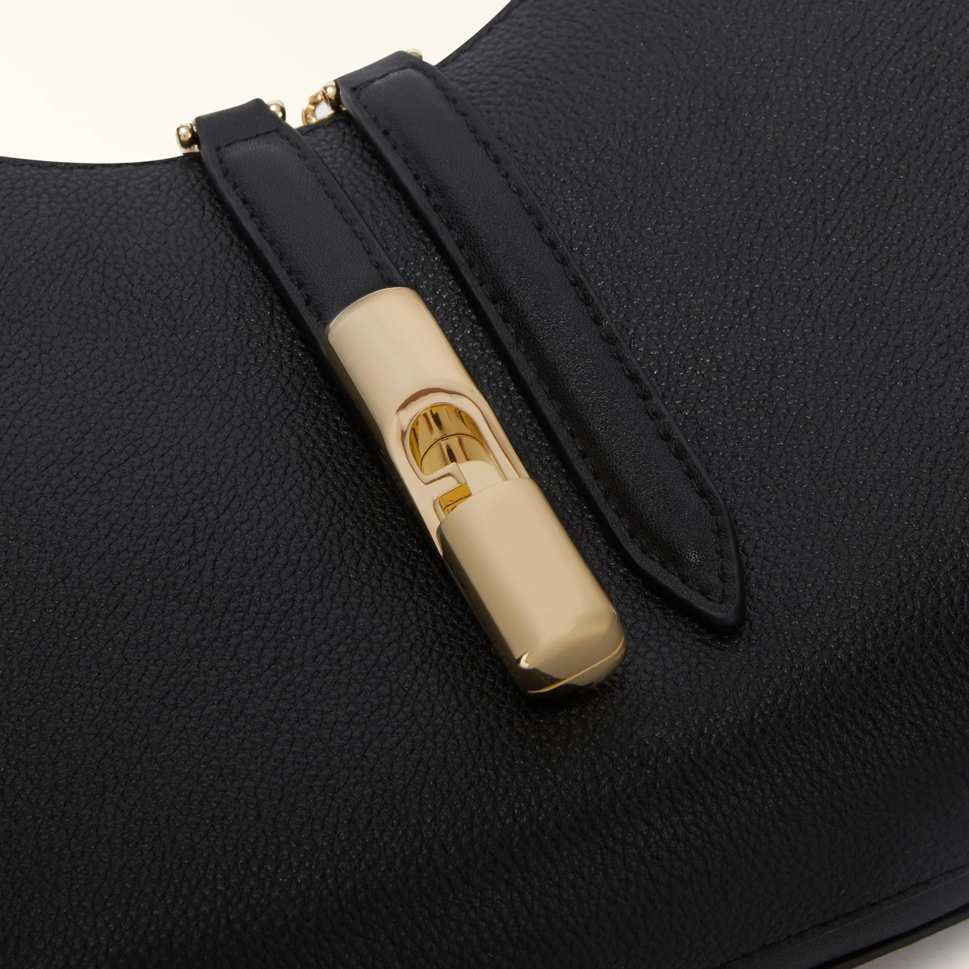 Furla Shoulder Bags|The Black Bag Edit<Goccia Shoulder Bag S nero