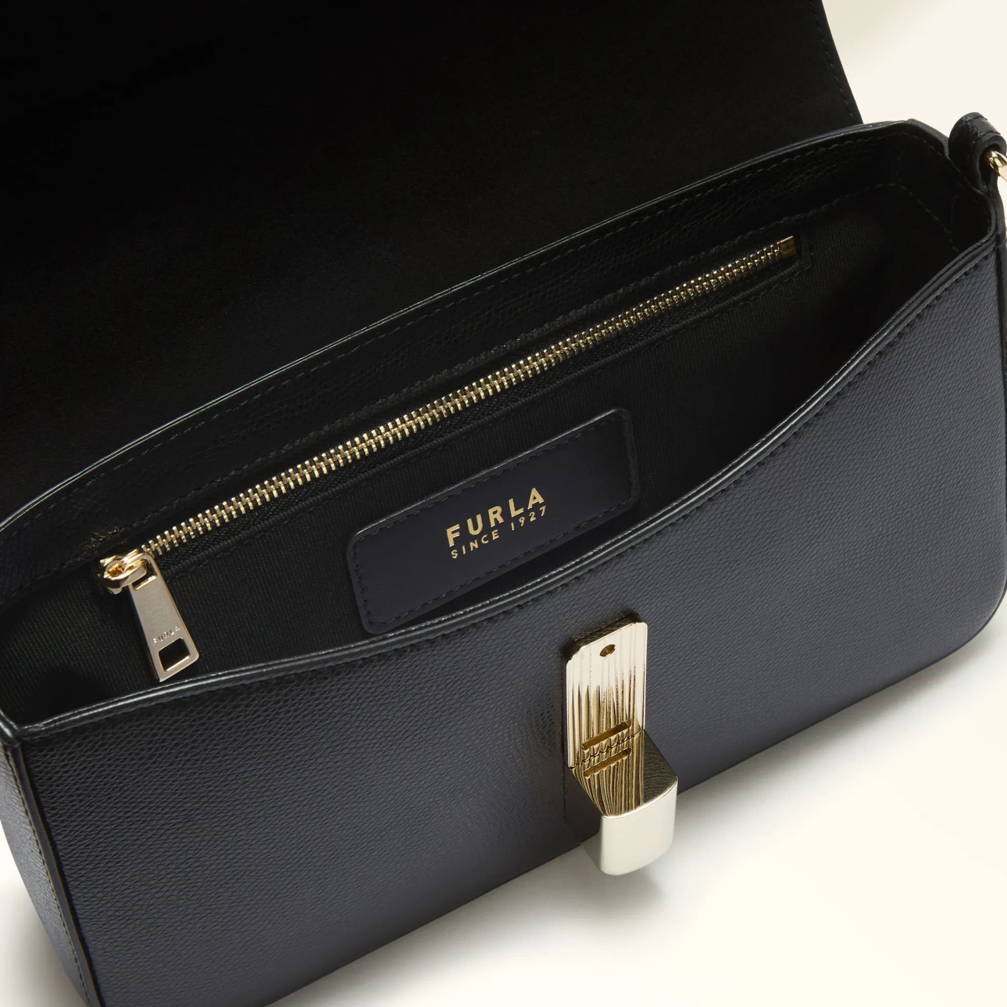 Furla Shoulder Bags|Crossbodies<Iride Crossbody S nero