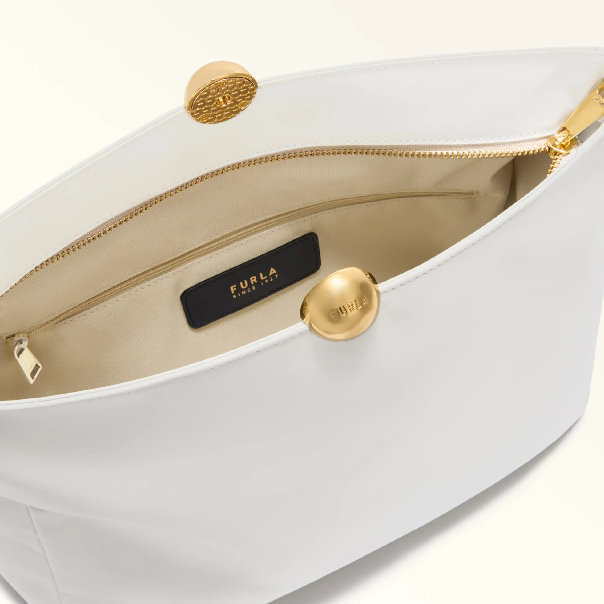 Furla Furla Sfera Soft<Sfera Soft Clutch M marshmallow